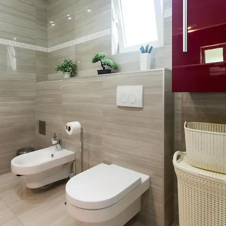 Holiday home 4 Bedroom Beautiful In *