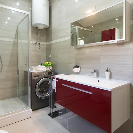 4 Bedroom Beautiful In Holiday home Klis