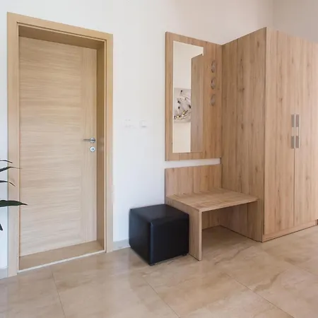 4 Bedroom Beautiful In