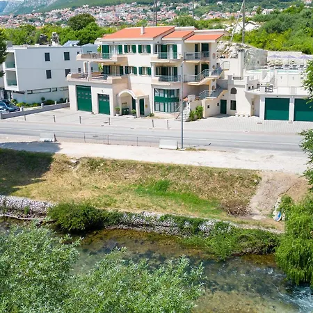 4 Bedroom Beautiful In Klis