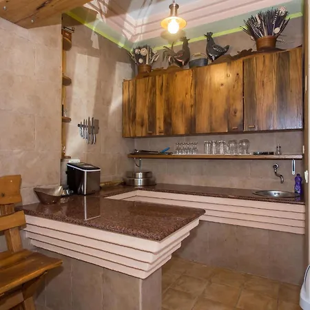 4 Bedroom Beautiful In Klis