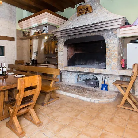 4 Bedroom Beautiful In Klis